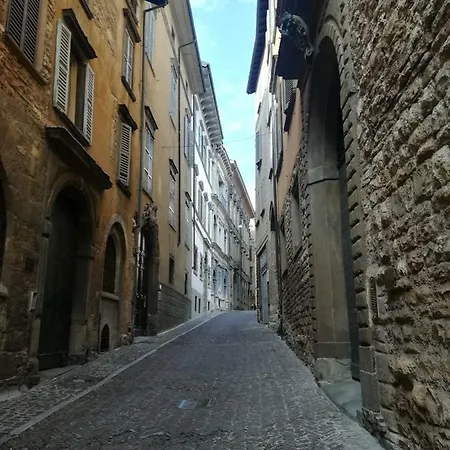 Vittoria 36 Mf Bergamo Lejlighed *